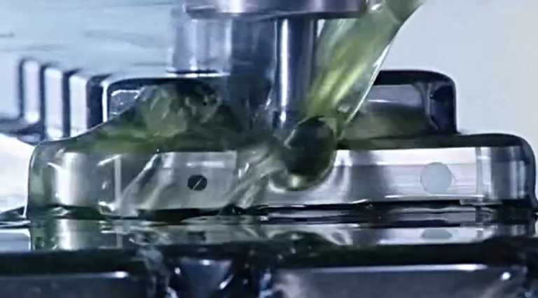 小米4、魅族MX4手機(jī)外殼加工用的是什么切削液？